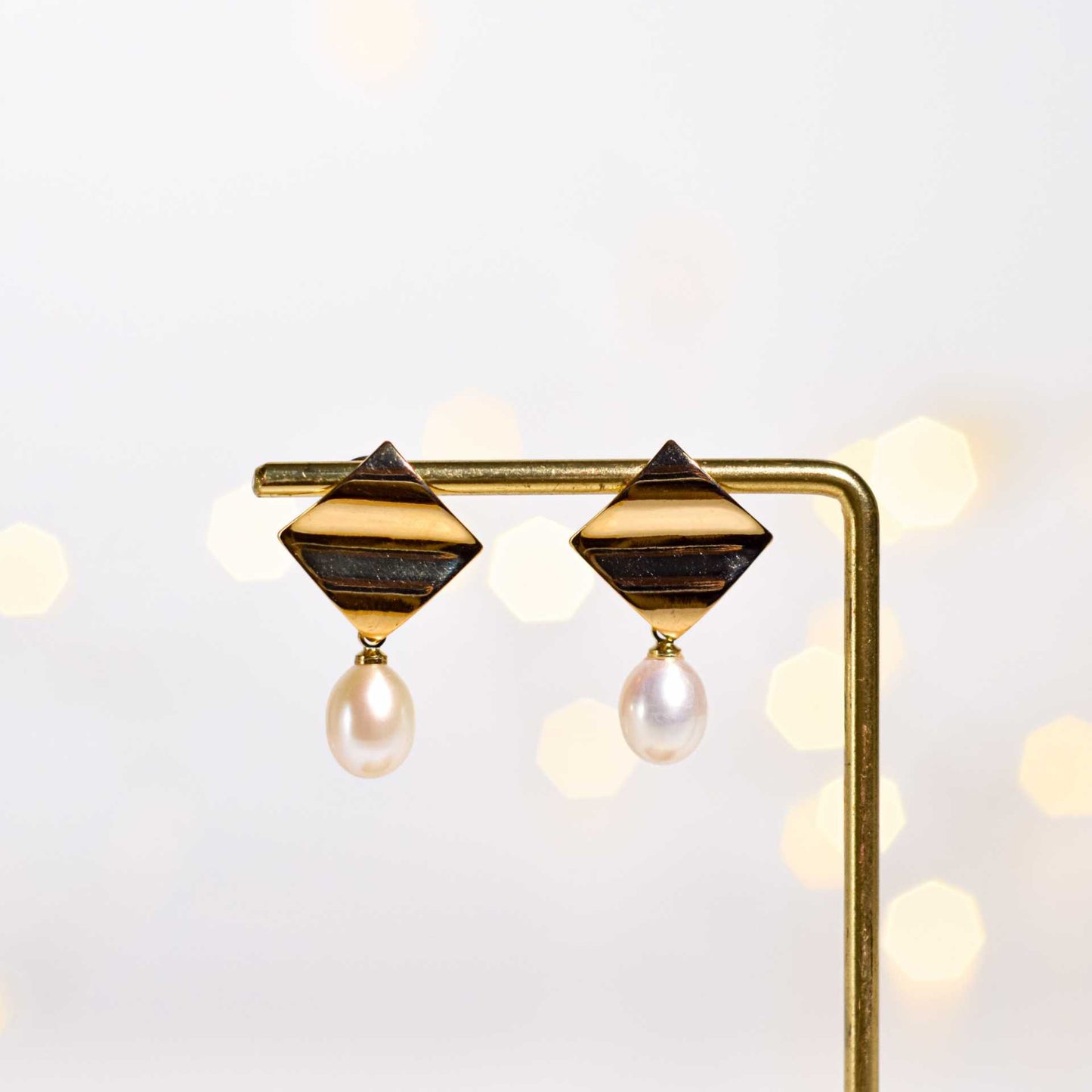 10.5 mm White Biwa Pearl Yellow Gold Plated Dangling with 17 mm Diamond Shaped Stud