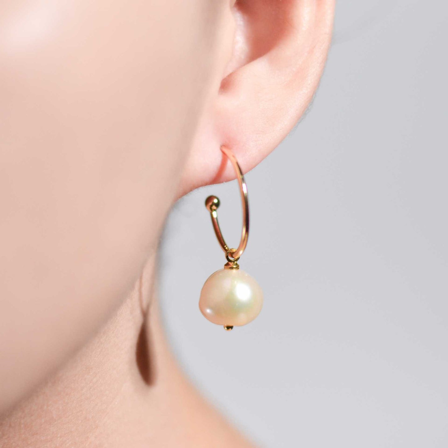 10.8 mm White Kieshe Pearl Yellow Gold Plated Half Hoop Earrings