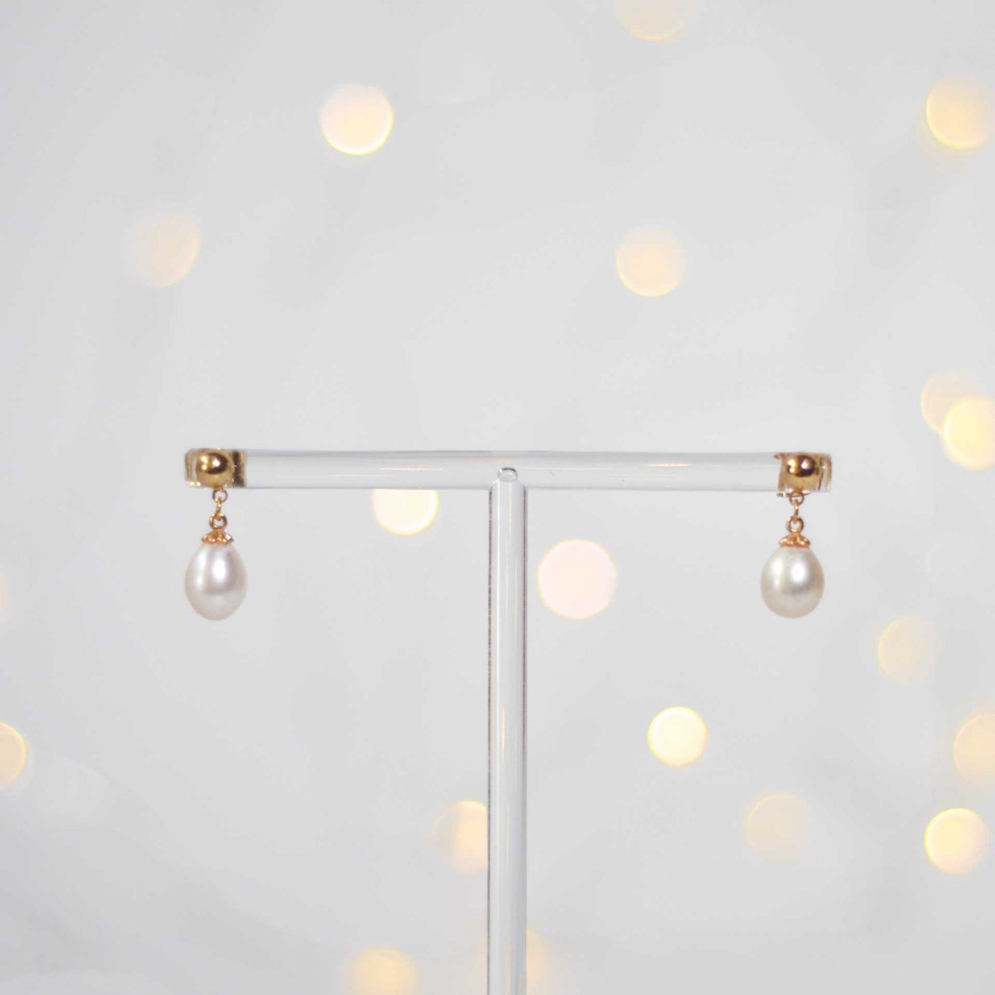 11.5 mm white teardrop pearl yellow gold plated dangling earrings