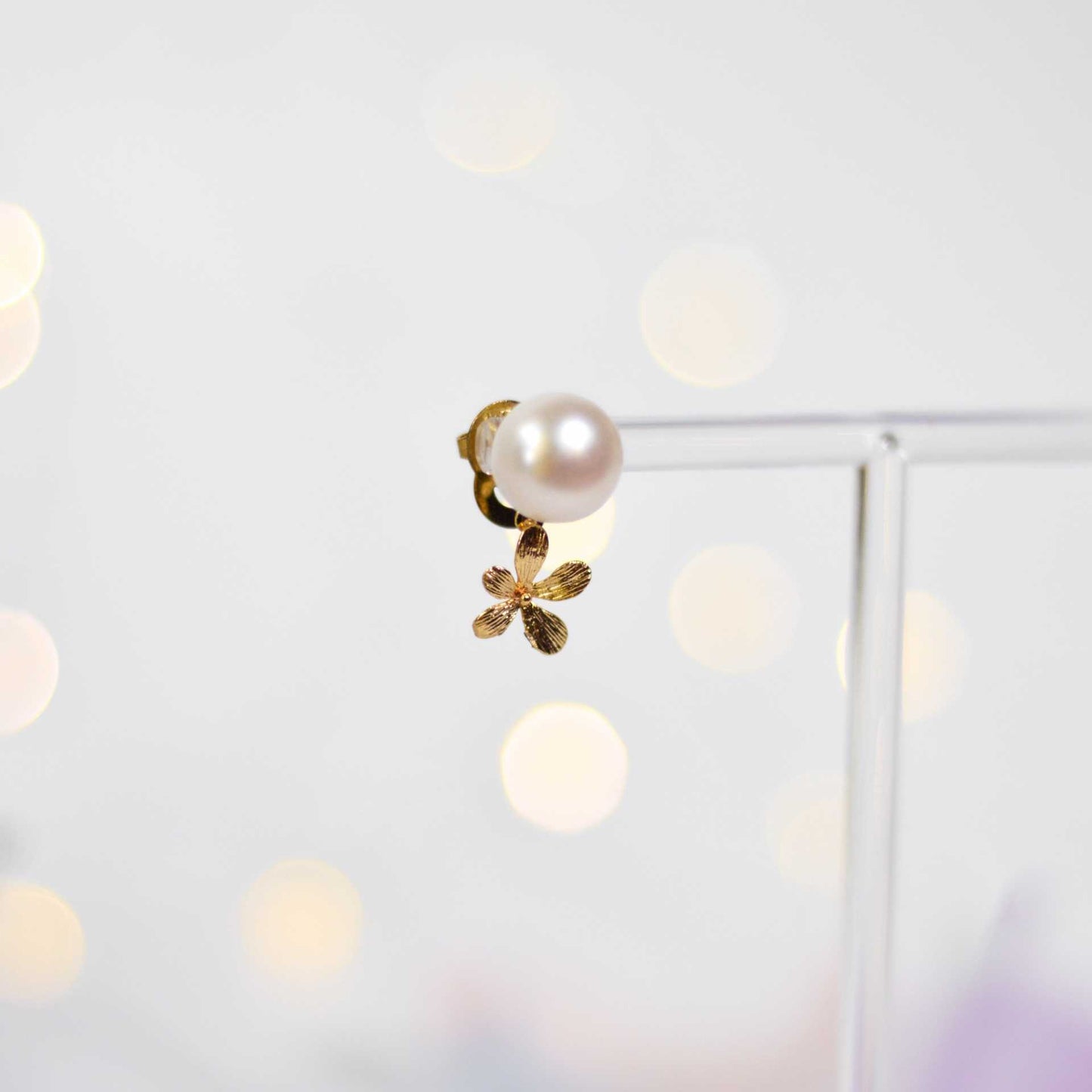 11.8 mm white siopao pearl yellow gold plated stud with flower drop earrings