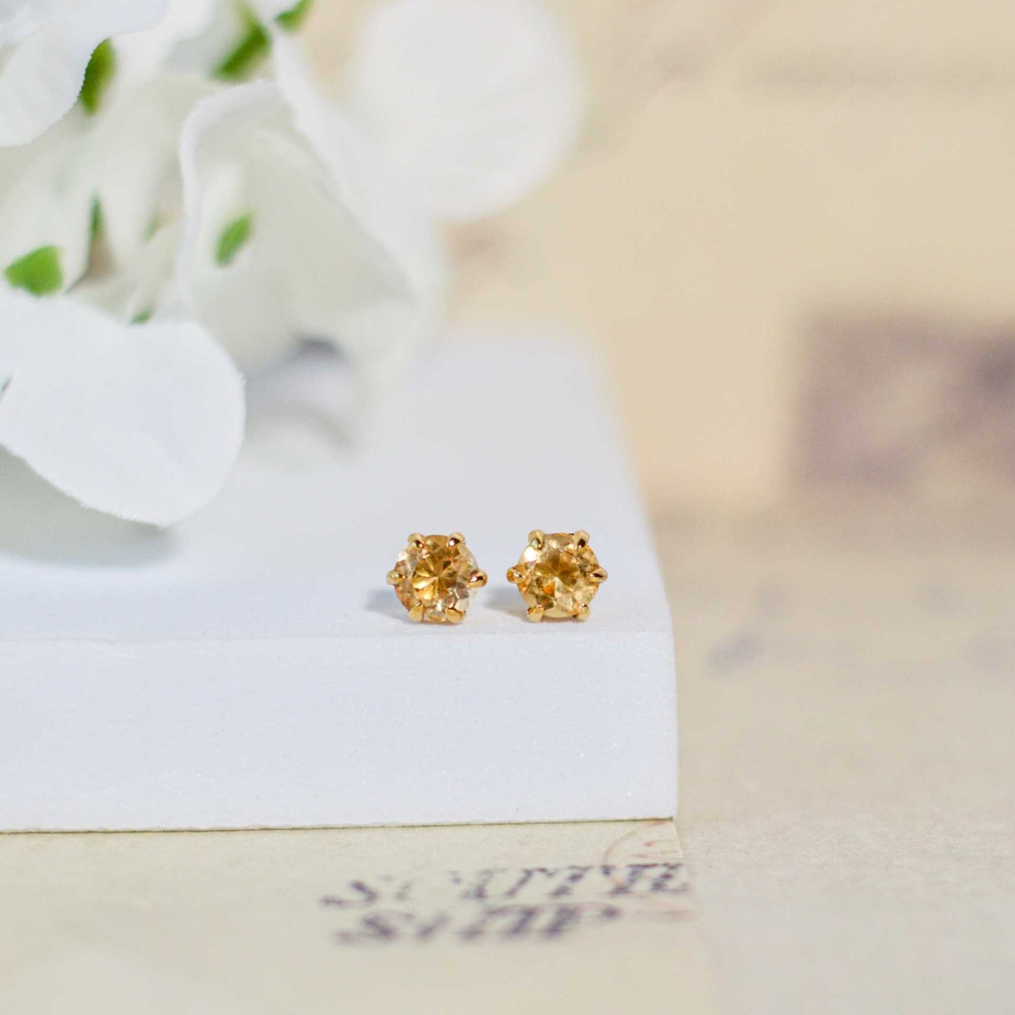5 mm Round cut Citrine Earrings