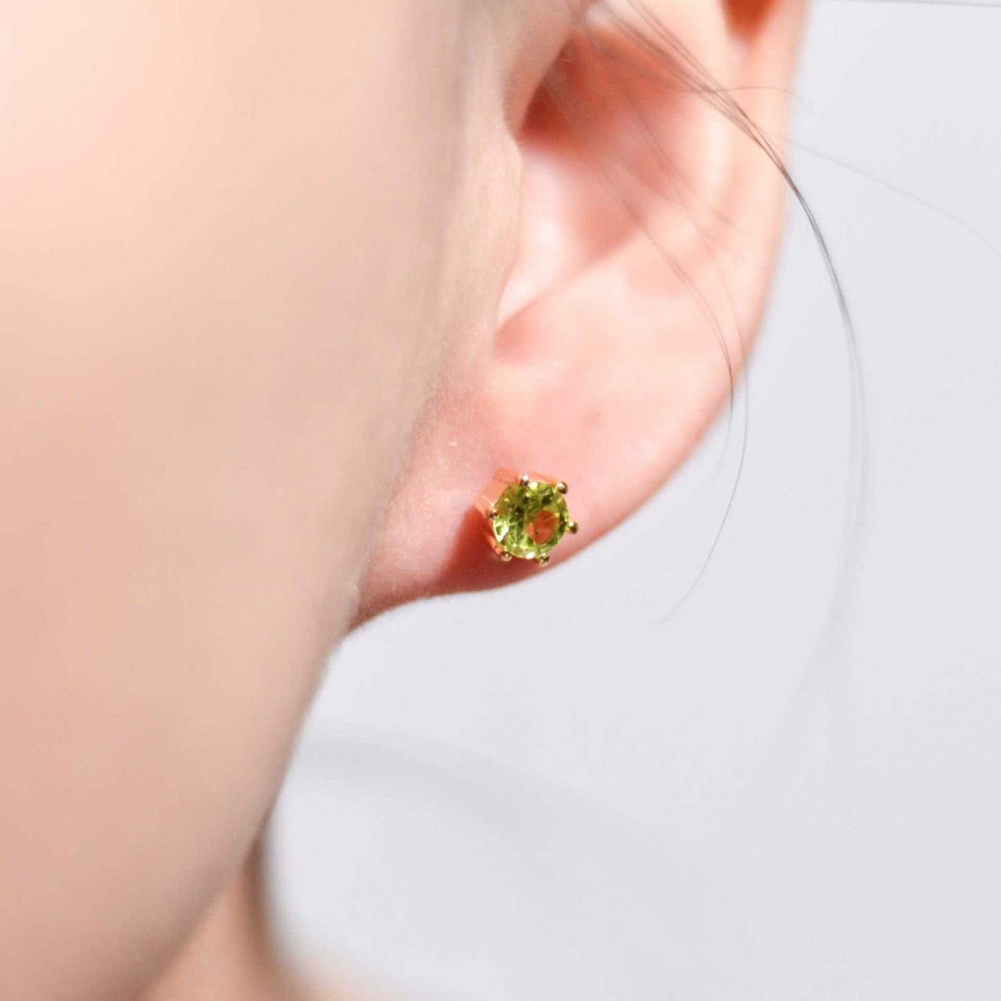 5 mm Round cut Peridot Earrings