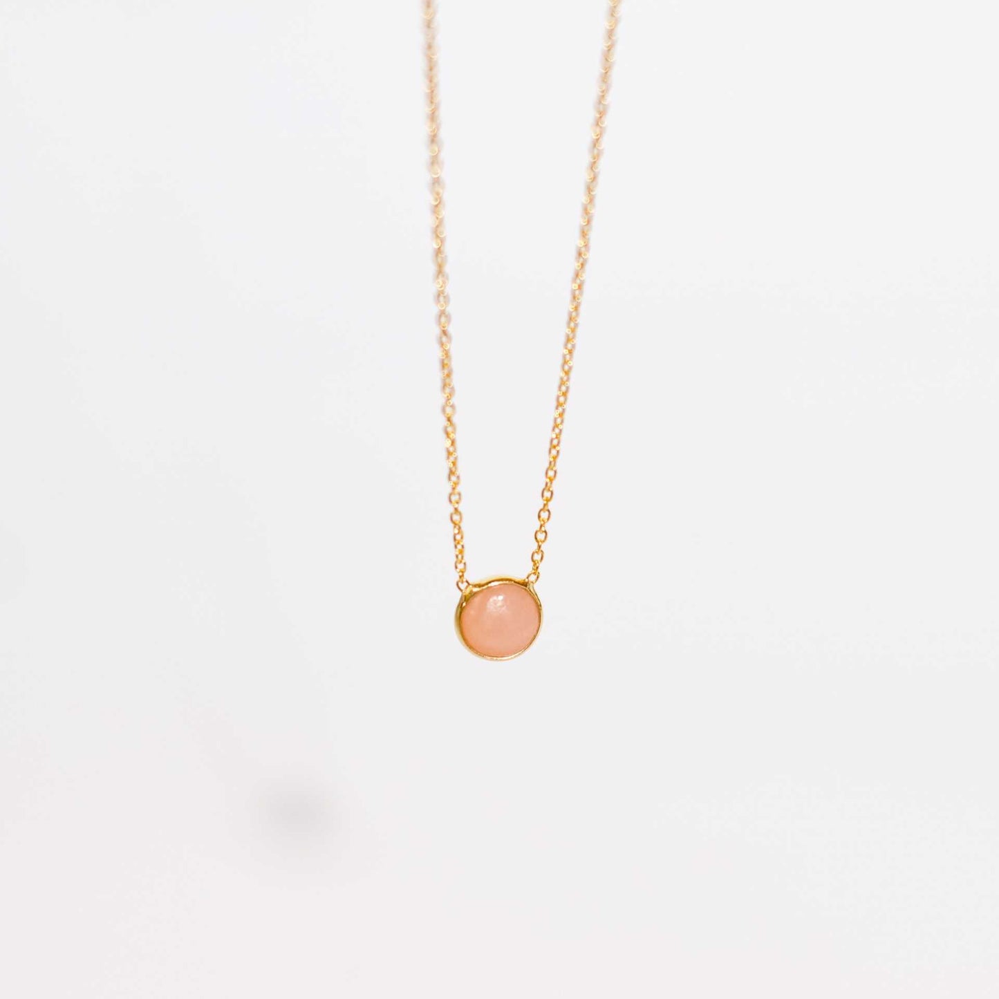 7 mm Round cut Pink Opal Yellow gold plated Necklace