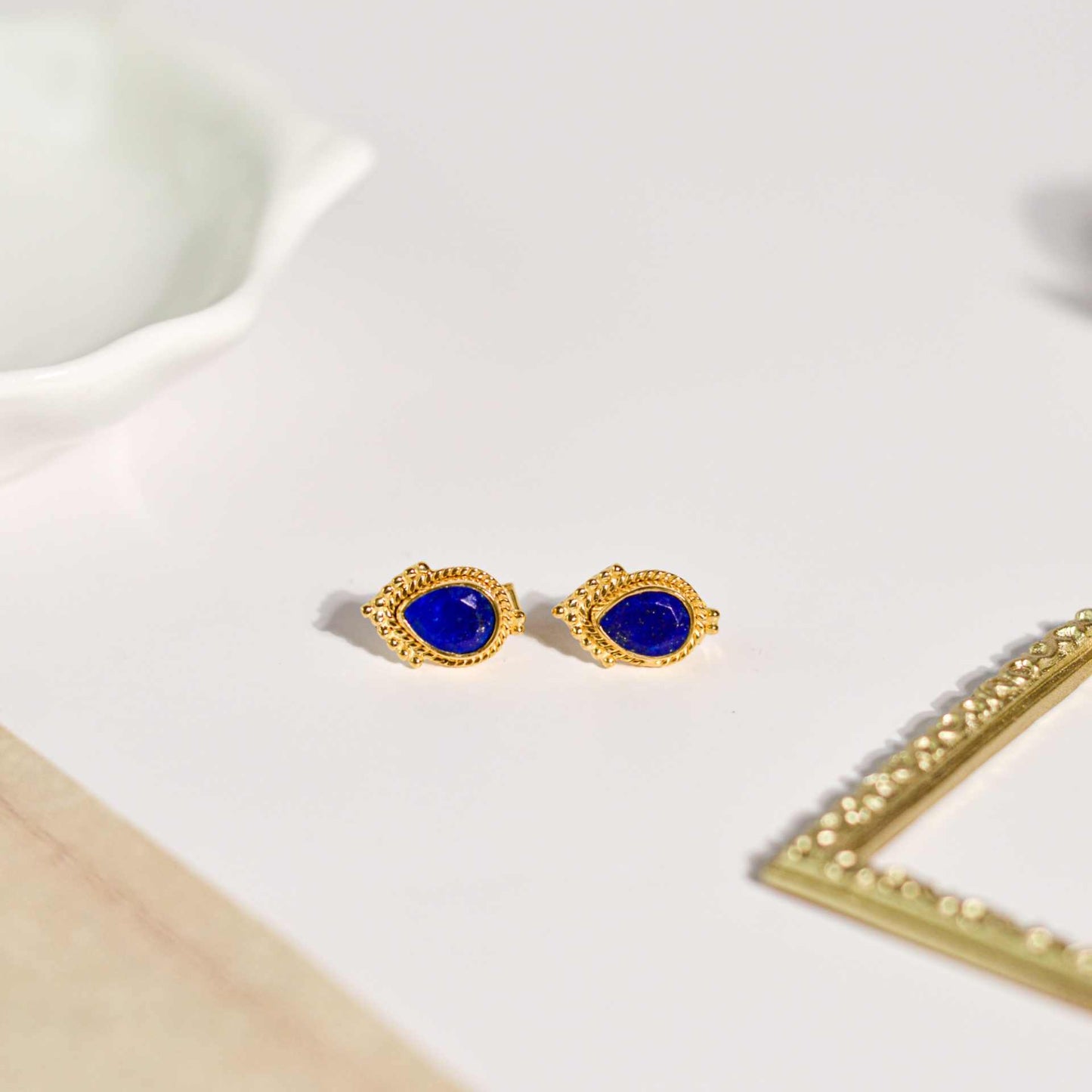8 x 6 mm Pear cut Lapis Azul Earrings
