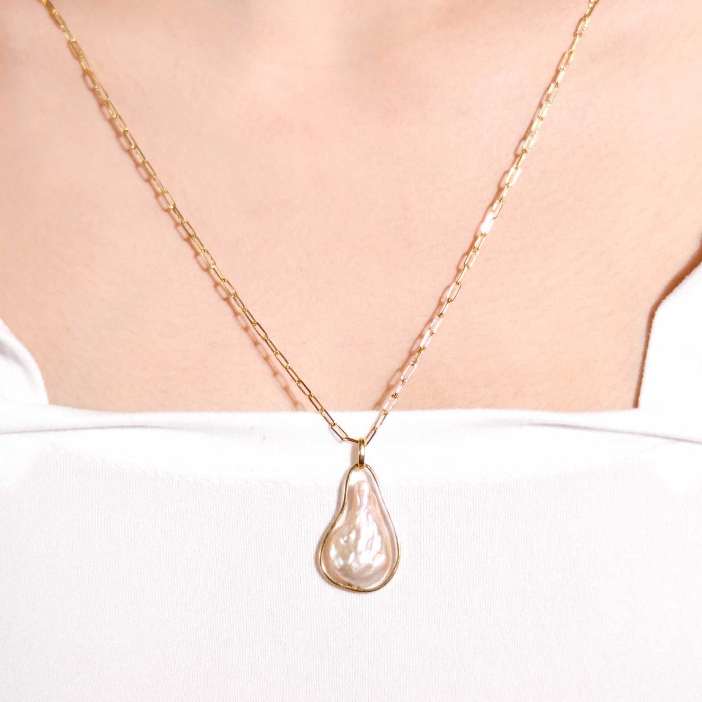 Free-form Pearl Necklace