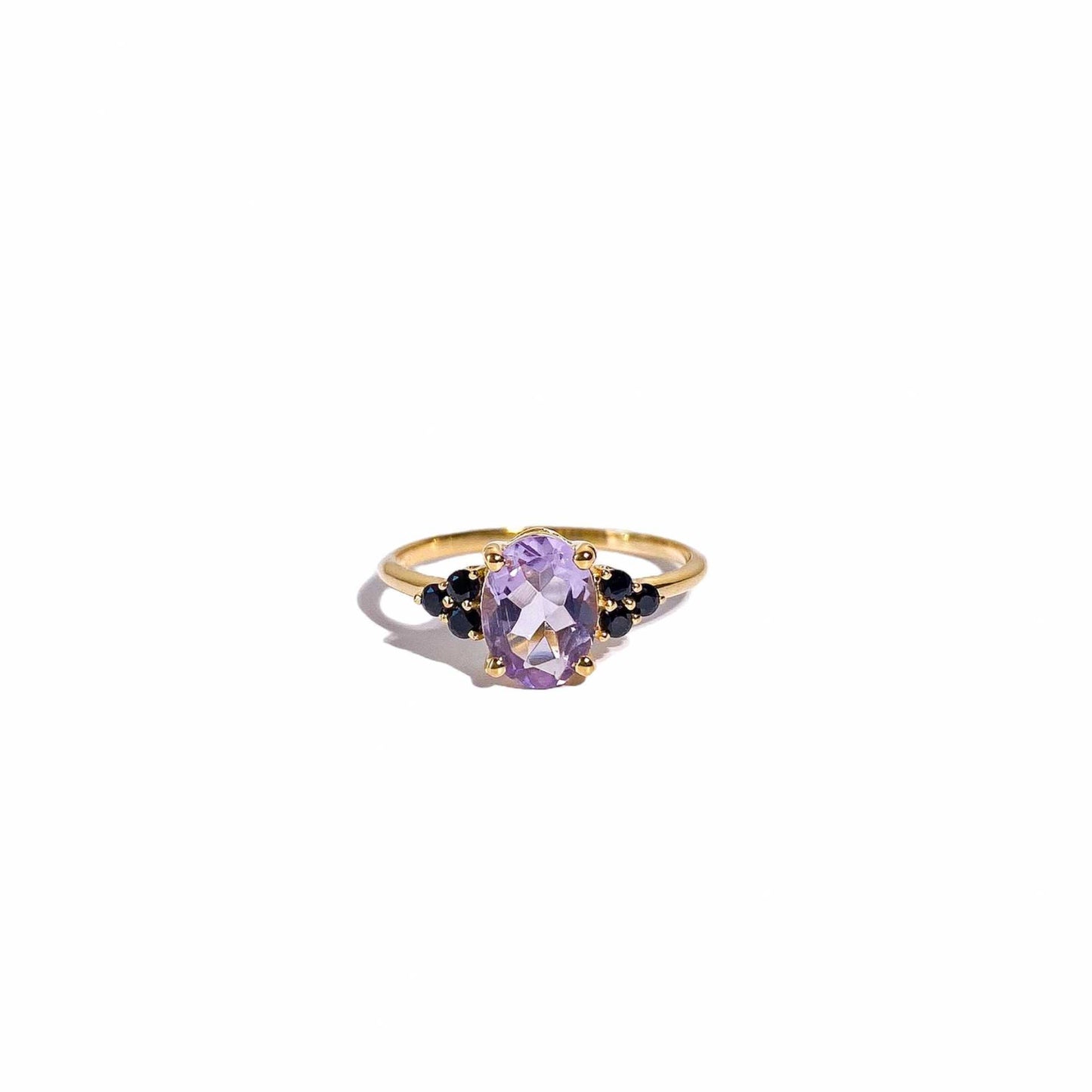 8 x 6 mm Oval cut Pink Amethyst with 3 Black Spinel side stones Ring