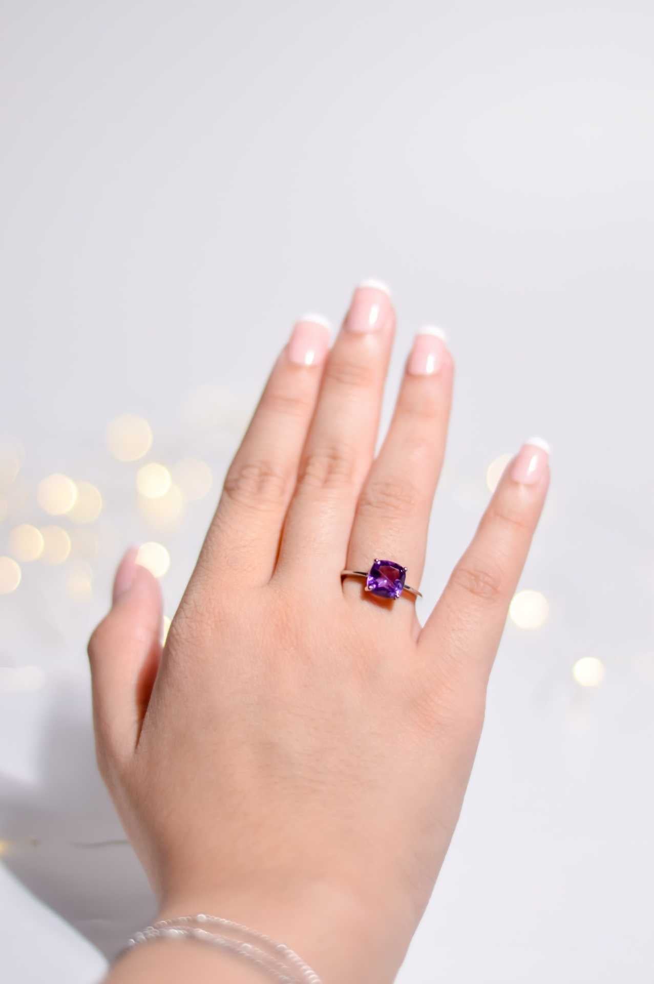 8mm Cushion cut Purple Amethyst Ring