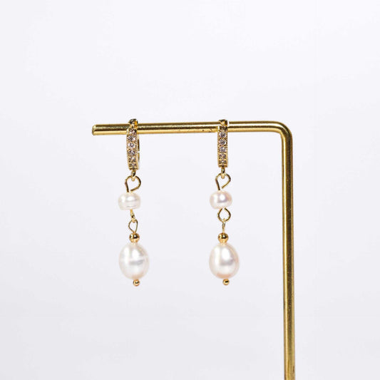 10.1 mm white biwa and 6.1 mm white siopao pearls yellow gold plated with inlaid zircon hoop earrings
