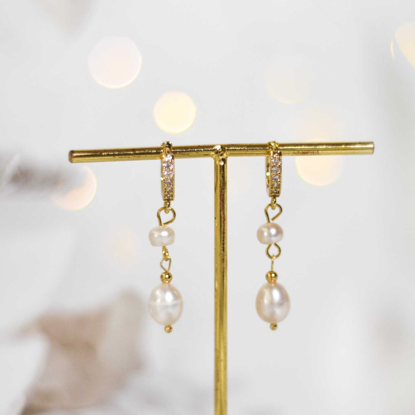 10.1 mm white biwa and 6.1 mm white siopao pearls yellow gold plated with inlaid zircon hoop earrings