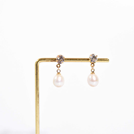 10.5 mm white biwa pearl yellow gold plated with 6 mm zircon stud earrings