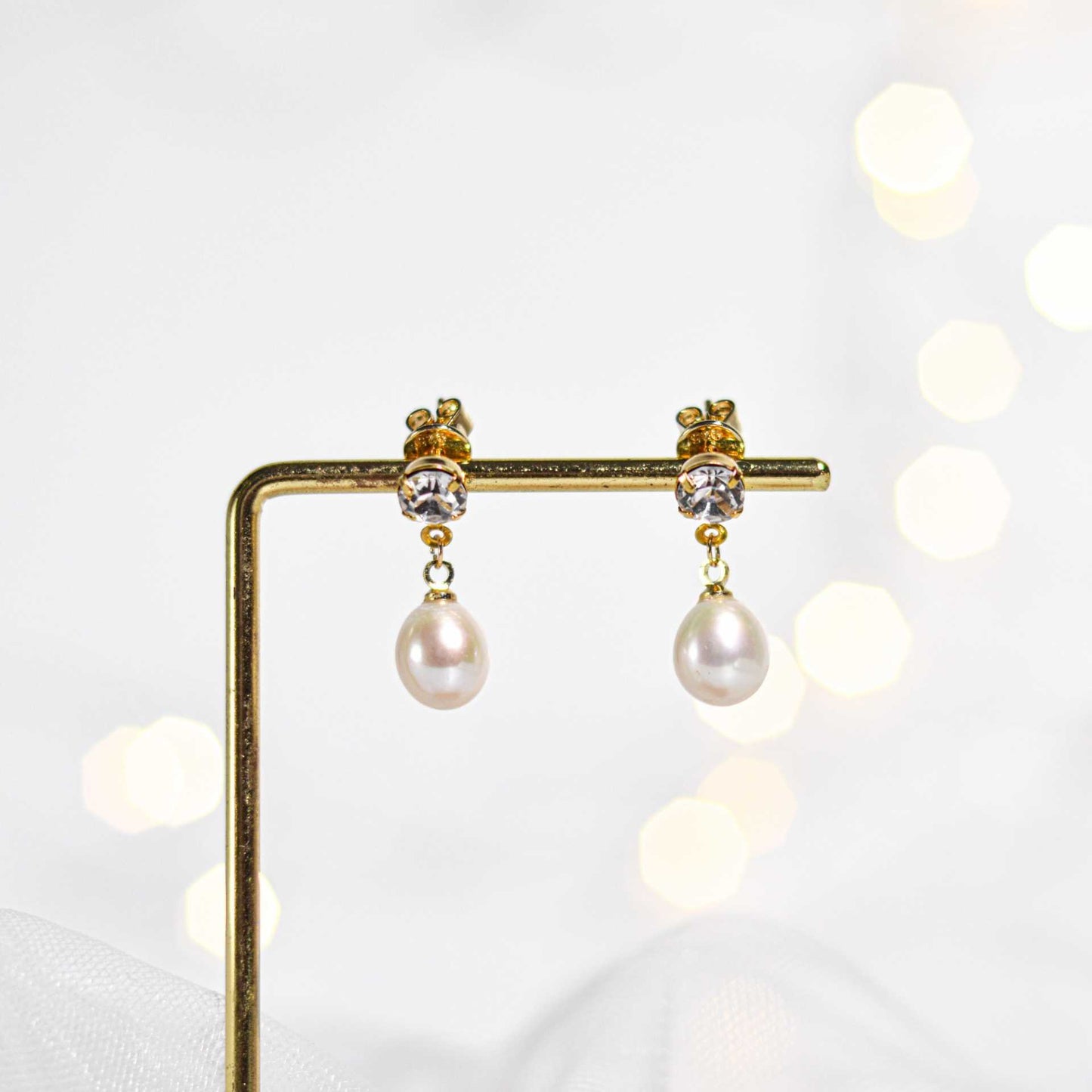 10.5 mm white biwa pearl yellow gold plated with 6 mm zircon stud earrings