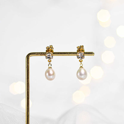 10.5 mm white biwa pearl yellow gold plated with 6 mm zircon stud earrings