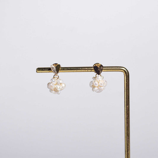10 mm White Pearl Ball Yellow Gold Plated Dangling with Heart Stud