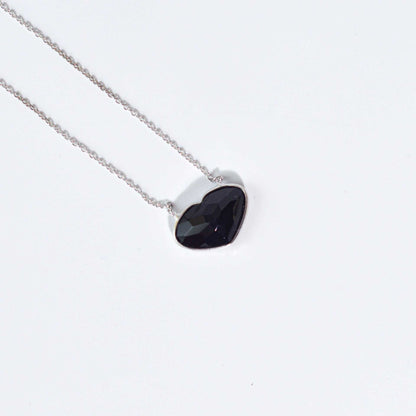 10 x 15 mm Heart cut Black Onyx Necklace