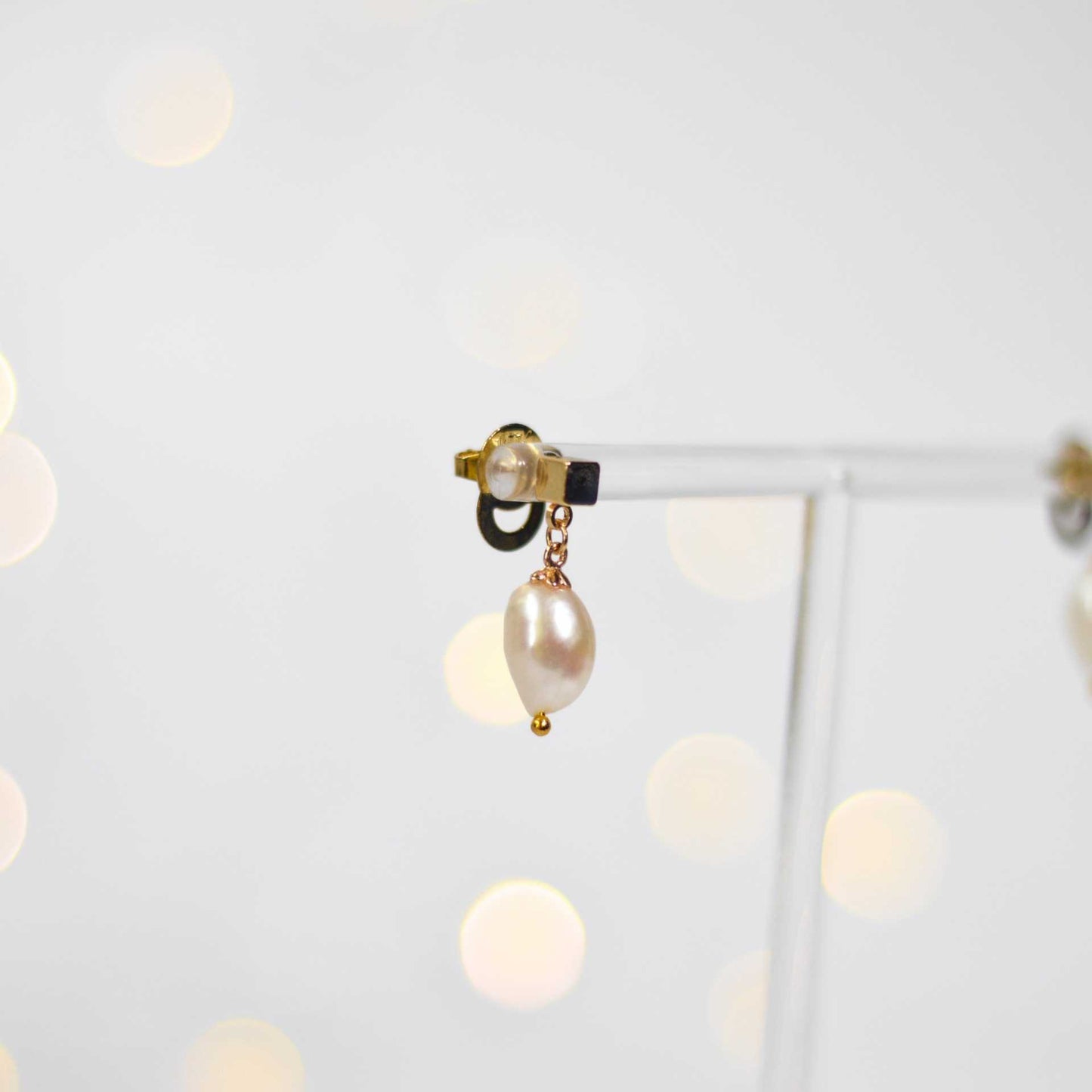 11.5 mm white baroque pearl yellow gold plated dangling earrings with square stud
