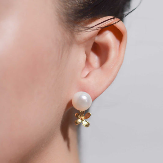 11.8 mm white siopao pearl yellow gold plated stud with flower drop earrings
