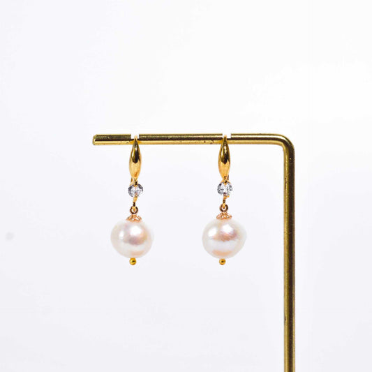 11 mm white kieshe pearl dangling yellow gold plated with zircon earrings
