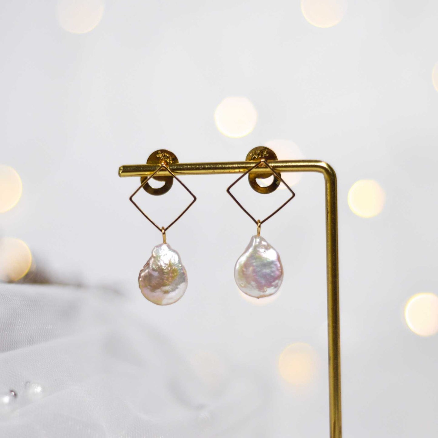 12 mm white flat coin diamond-shaped dangling yellow gold plated earrings