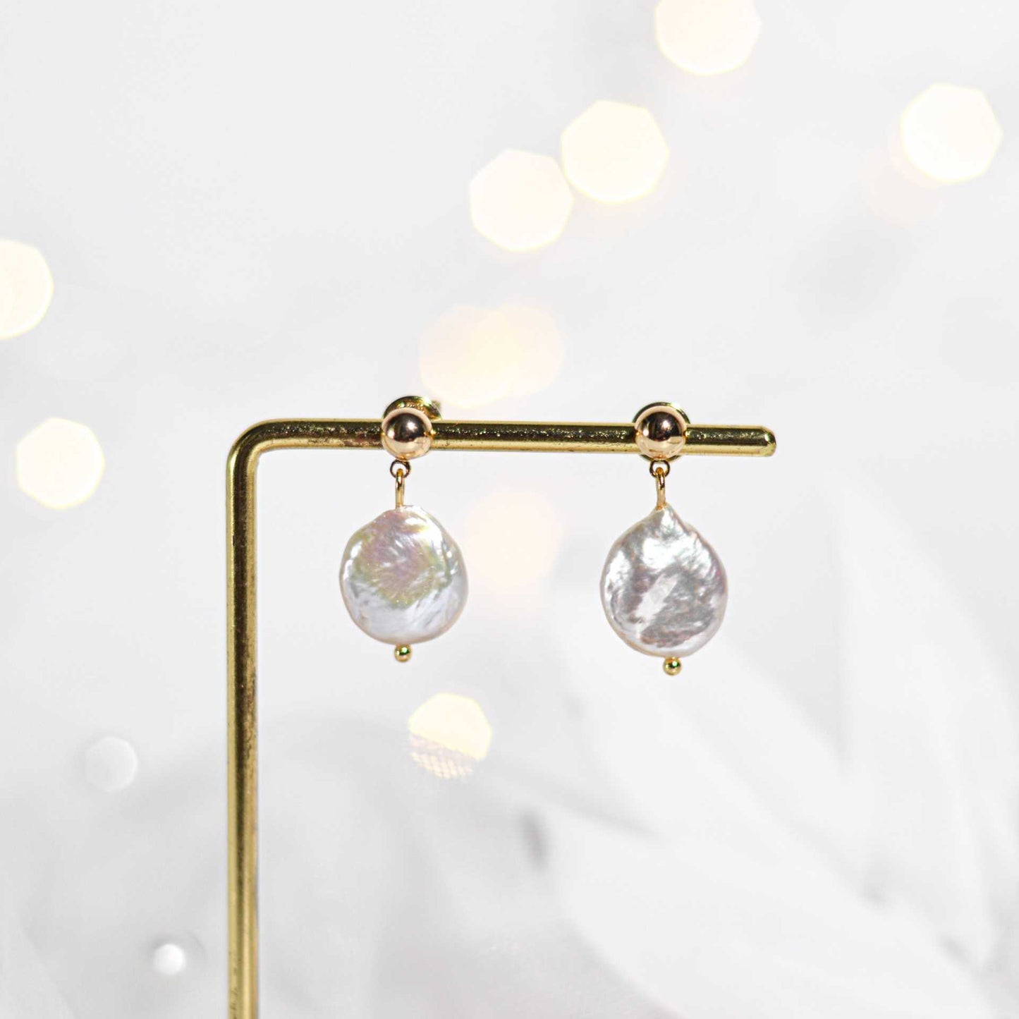 14.7 mm flat coin pearl yellow gold plated ball stud earrings