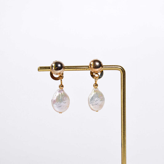15 mm white flat coin pearl dangling yellow gold plated with 8.5 mm round stud earrings