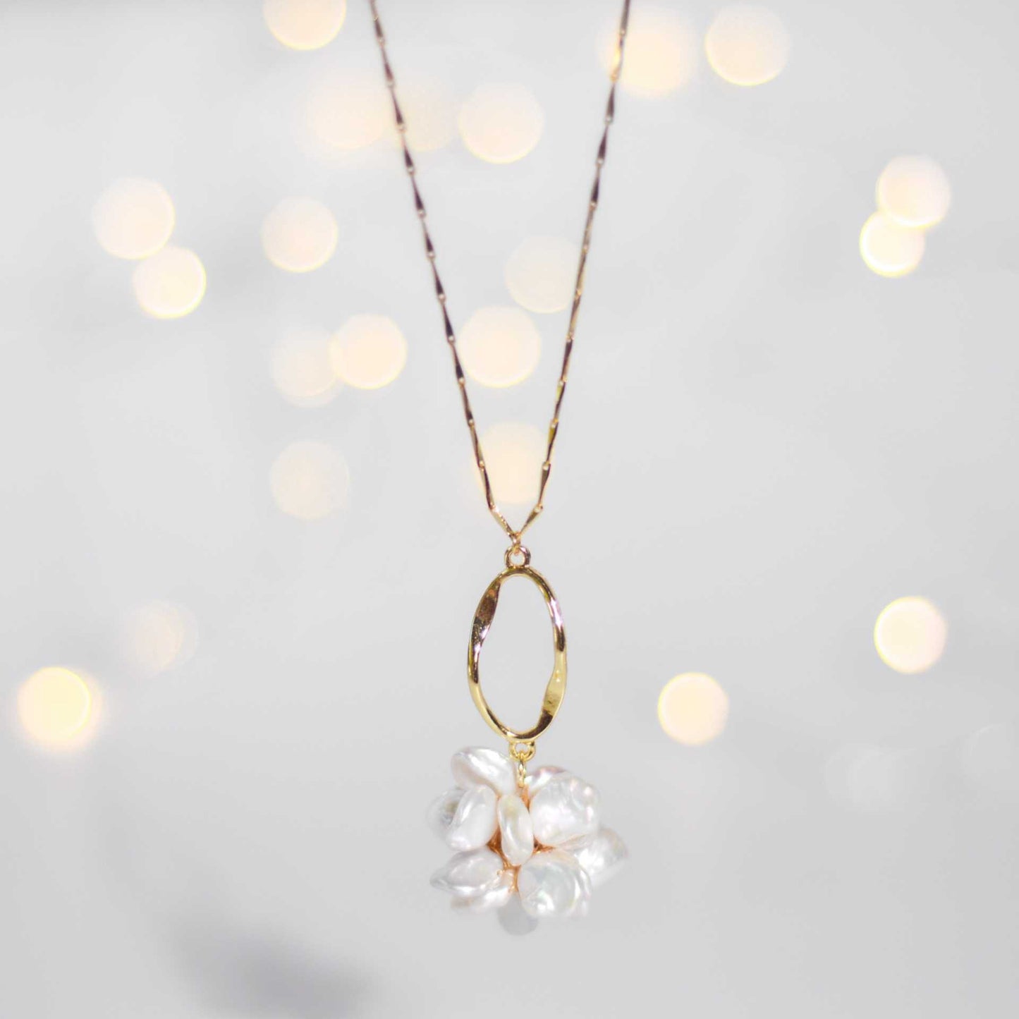 25 mm White Flat Kieshe Pearl Ball Gold Plated Necklace with Oval Drop