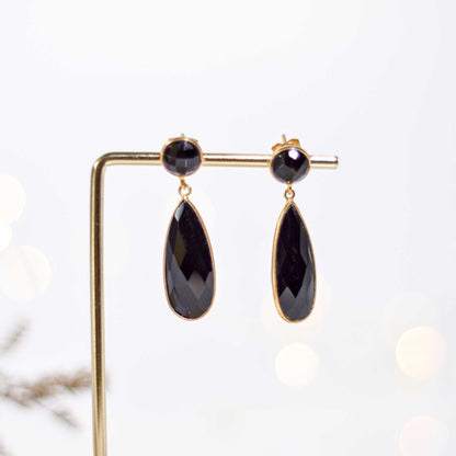 25 x 9 mm Pear cut Black Onyx Drop Earrings