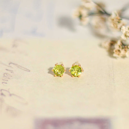 5 mm Round cut Peridot Earrings