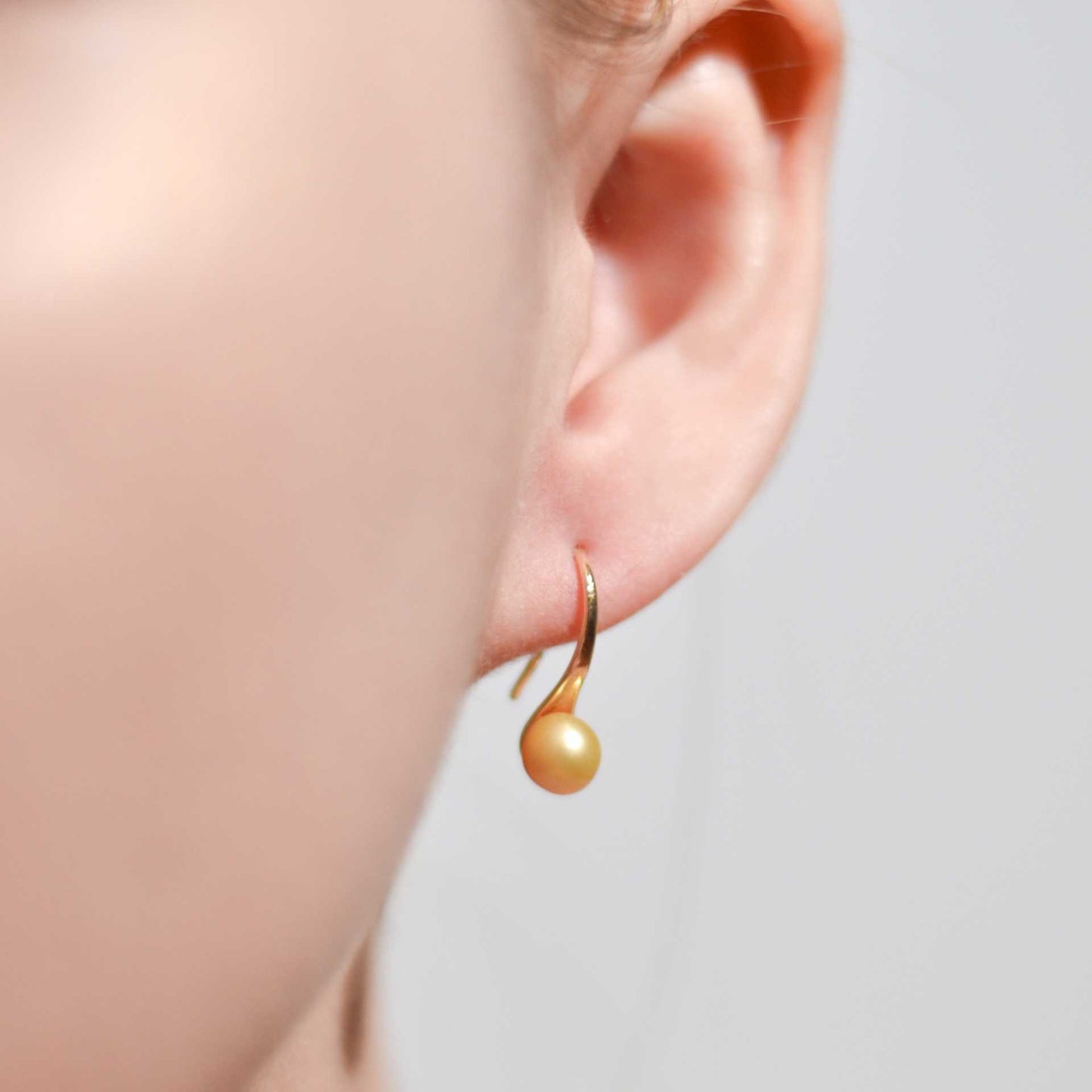 6.0 mm Champagne Round Pearl Yellow Gold Plated Dangling Earrings