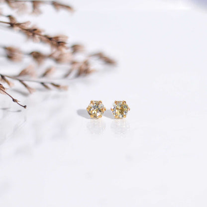 6 mm Round cut White Topaz Earrings