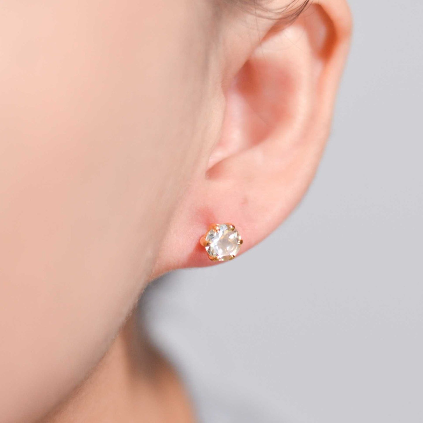 6 mm Round cut White Topaz Earrings