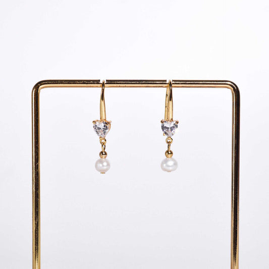 6 mm white siopao pearl dangling yellow gold plated with 6 mm heart zircon earrings