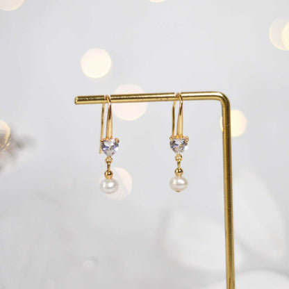6 mm white siopao pearl dangling yellow gold plated with 6 mm heart zircon earrings