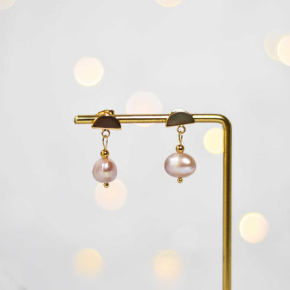 8.5 mm purple kieshe pearl dangling yellow gold plated with half circle stud earrings