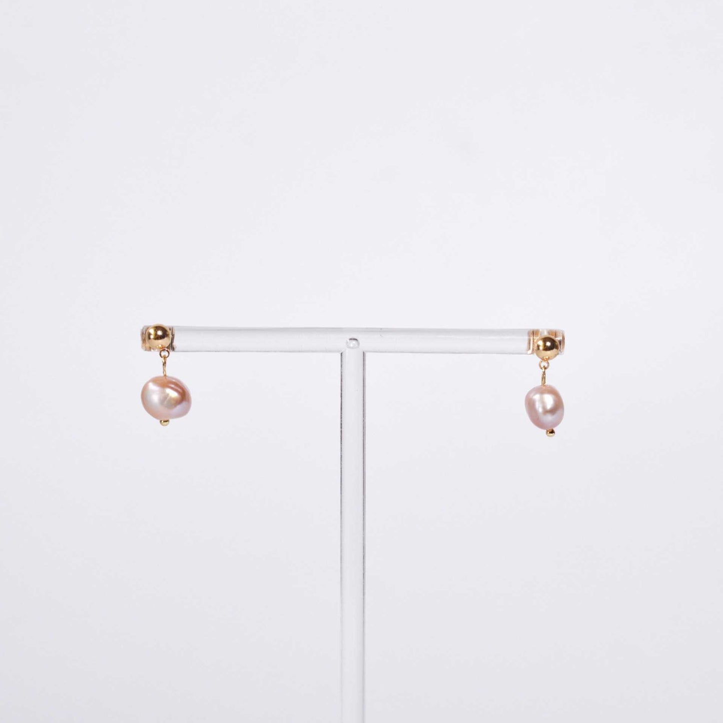 8.6 mm purple kieshe yellow gold plated dangling earrings