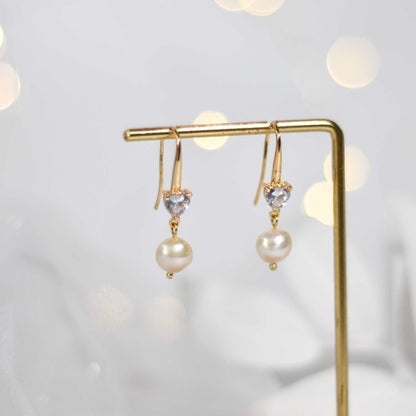 8 mm white kieshe pearl dangling yellow gold plated with 6 mm heart zircon earrings
