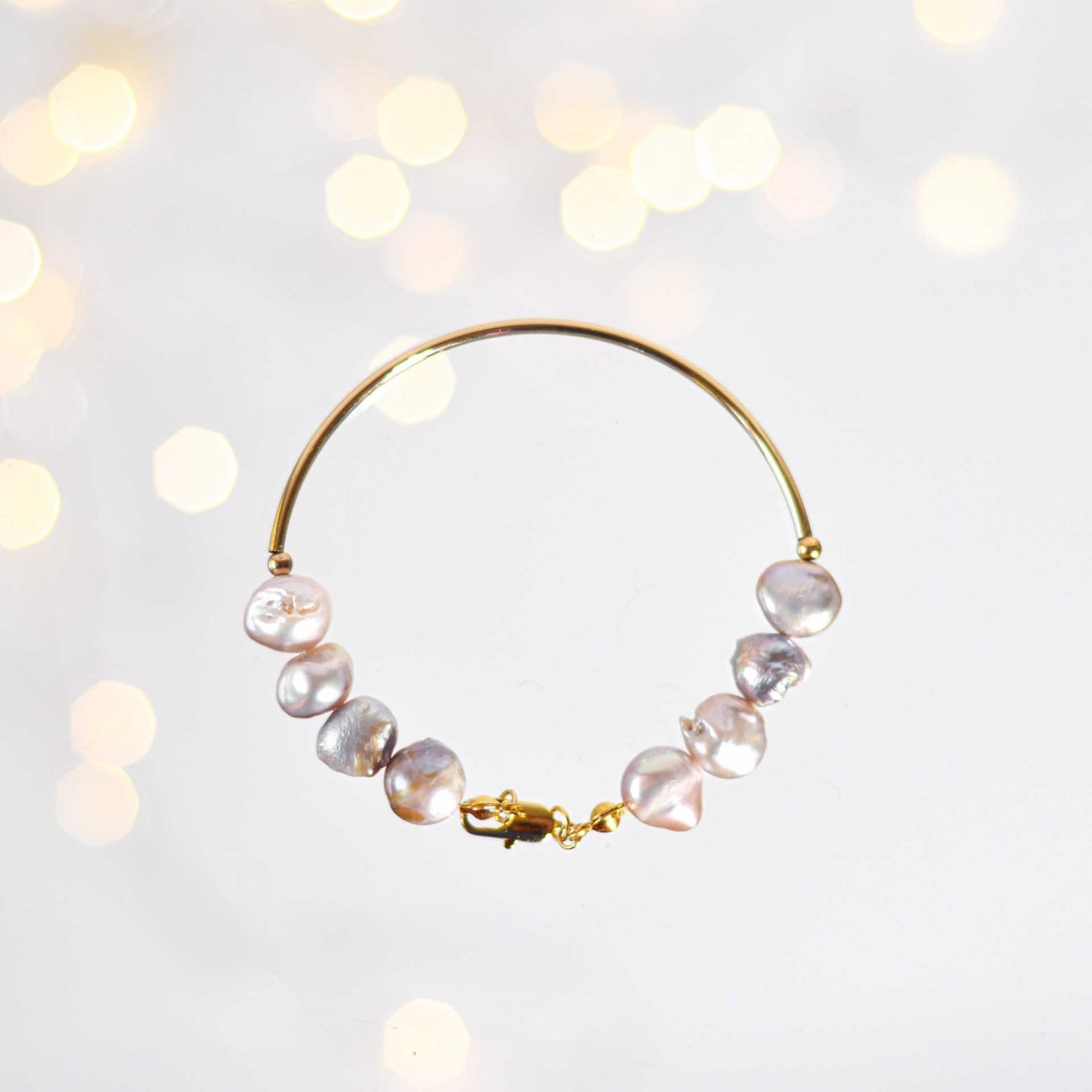 8 pcs. Purple Kieshe Pearls Yellow Gold Plated Bracelet with 60 mm Half Ring Elbow