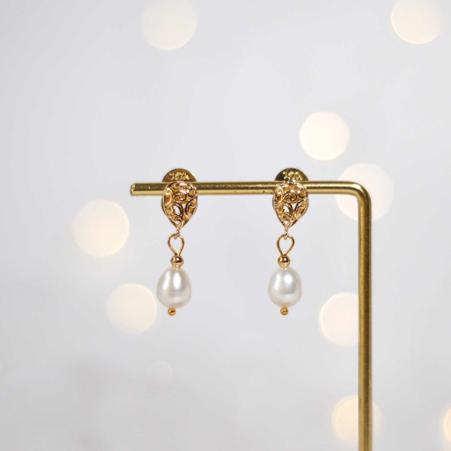 9.0 mm white biwa pearl yellow gold plated teardrop earrings