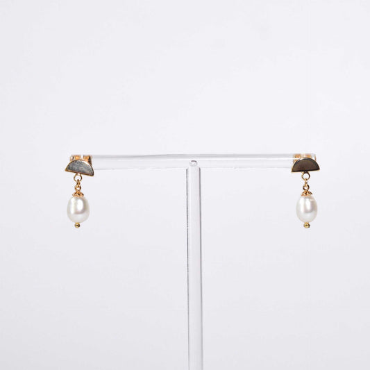 9.5 mm white biwa pearl dangling yellow gold plated with half circle stud earrings