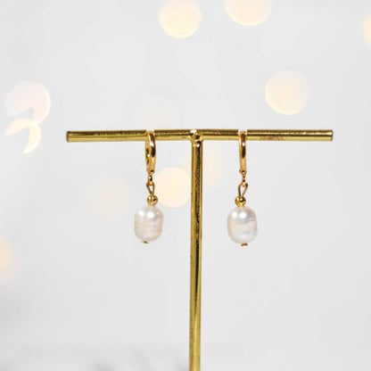 9.8 mm white oval dangling yellow gold plated earrings