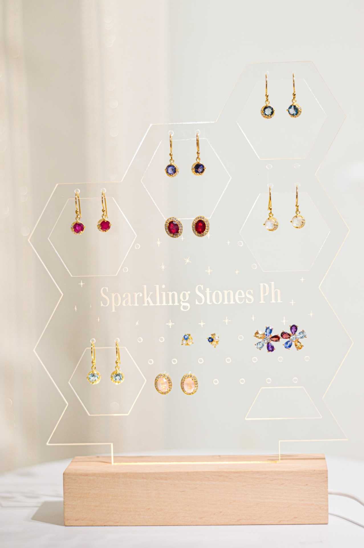 6 mm Round cut Peridot with Crescent Cz Earrings