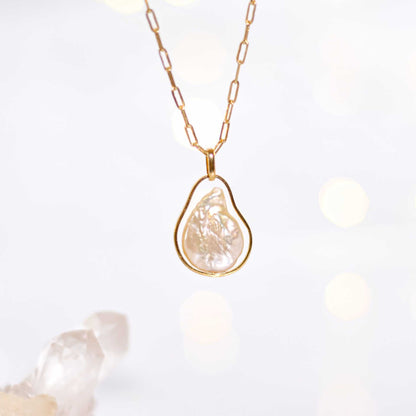 Free-form Pearl Necklace
