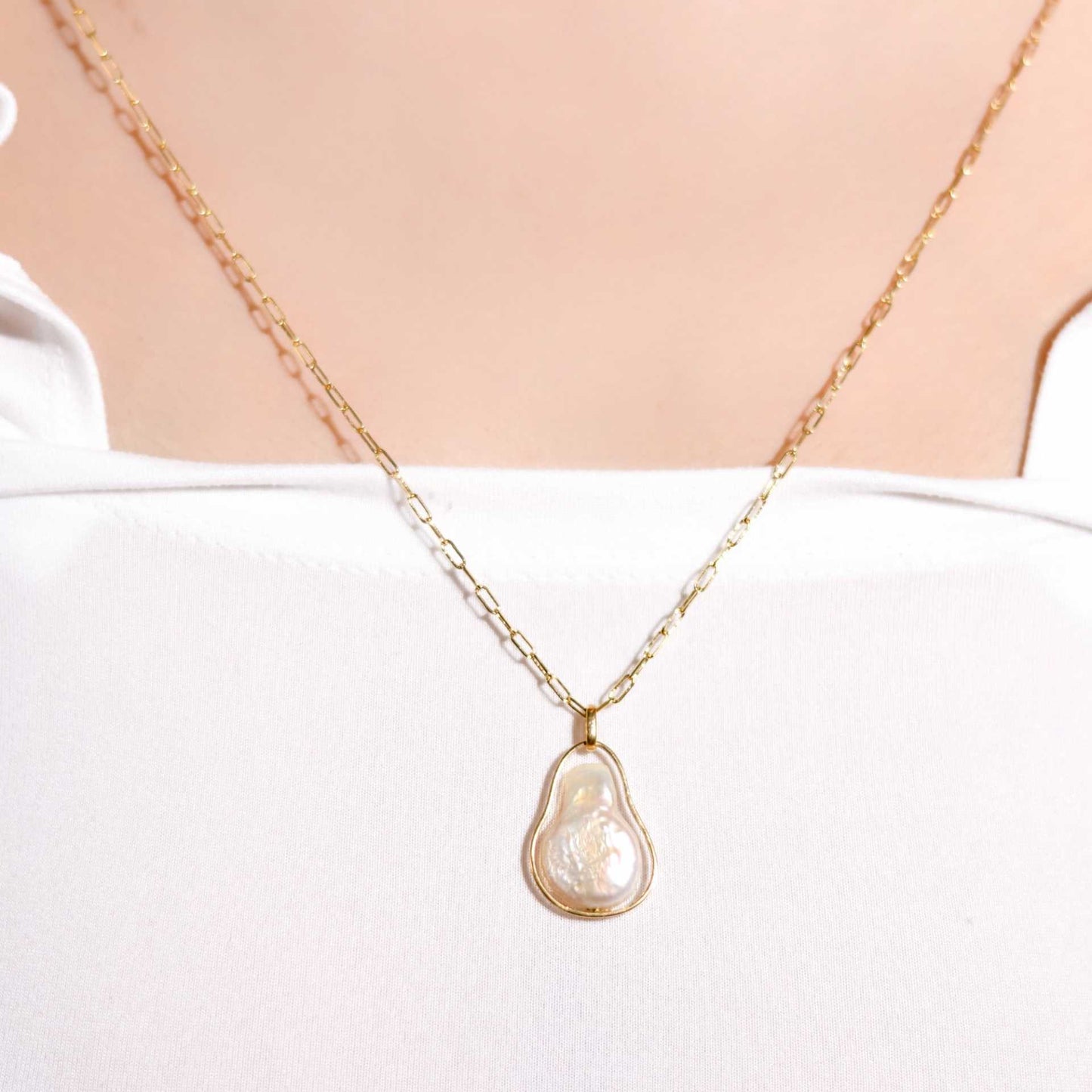 Free-form Pearl Necklace