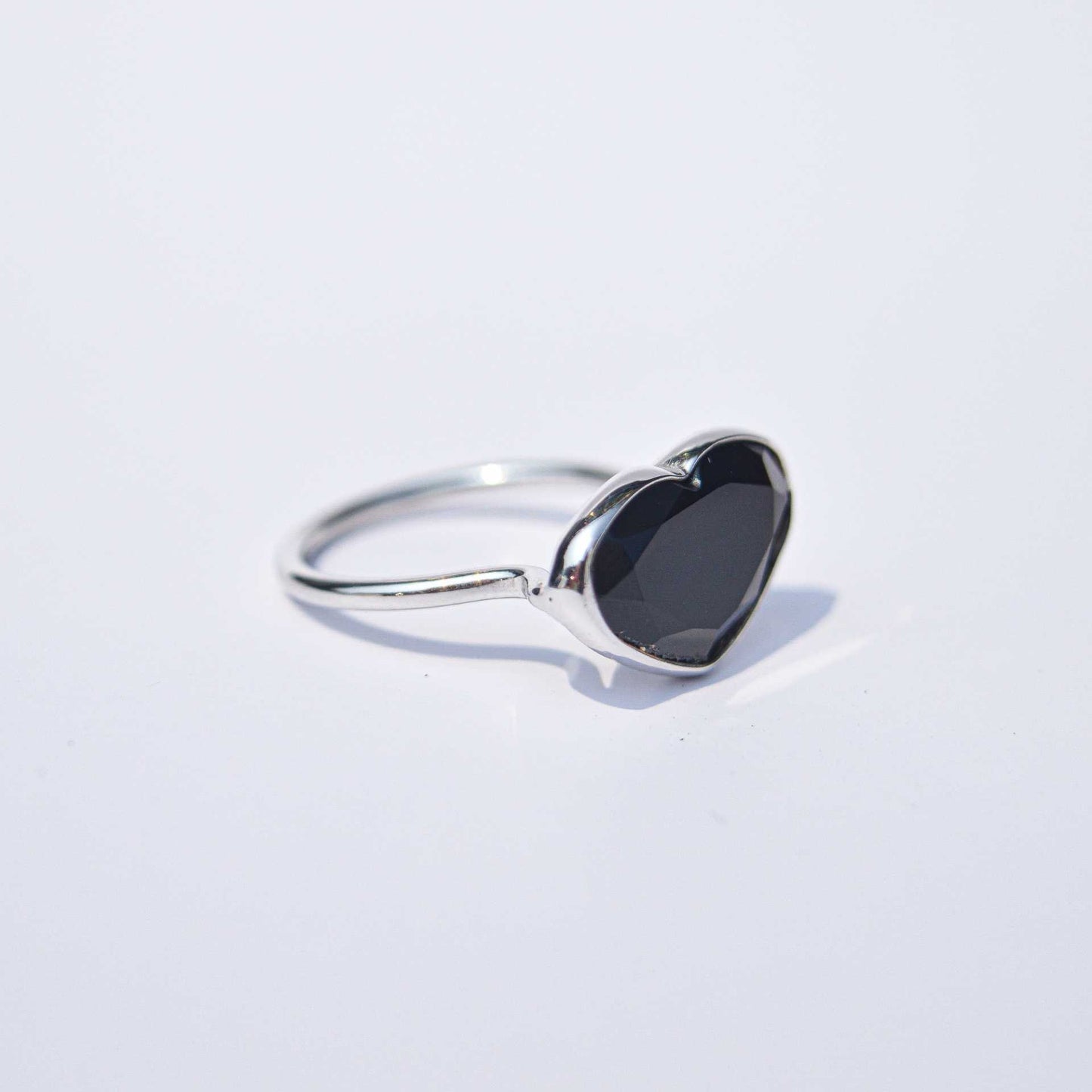 10 x 15 mm Heart cut Black Onyx Rhodium Ring