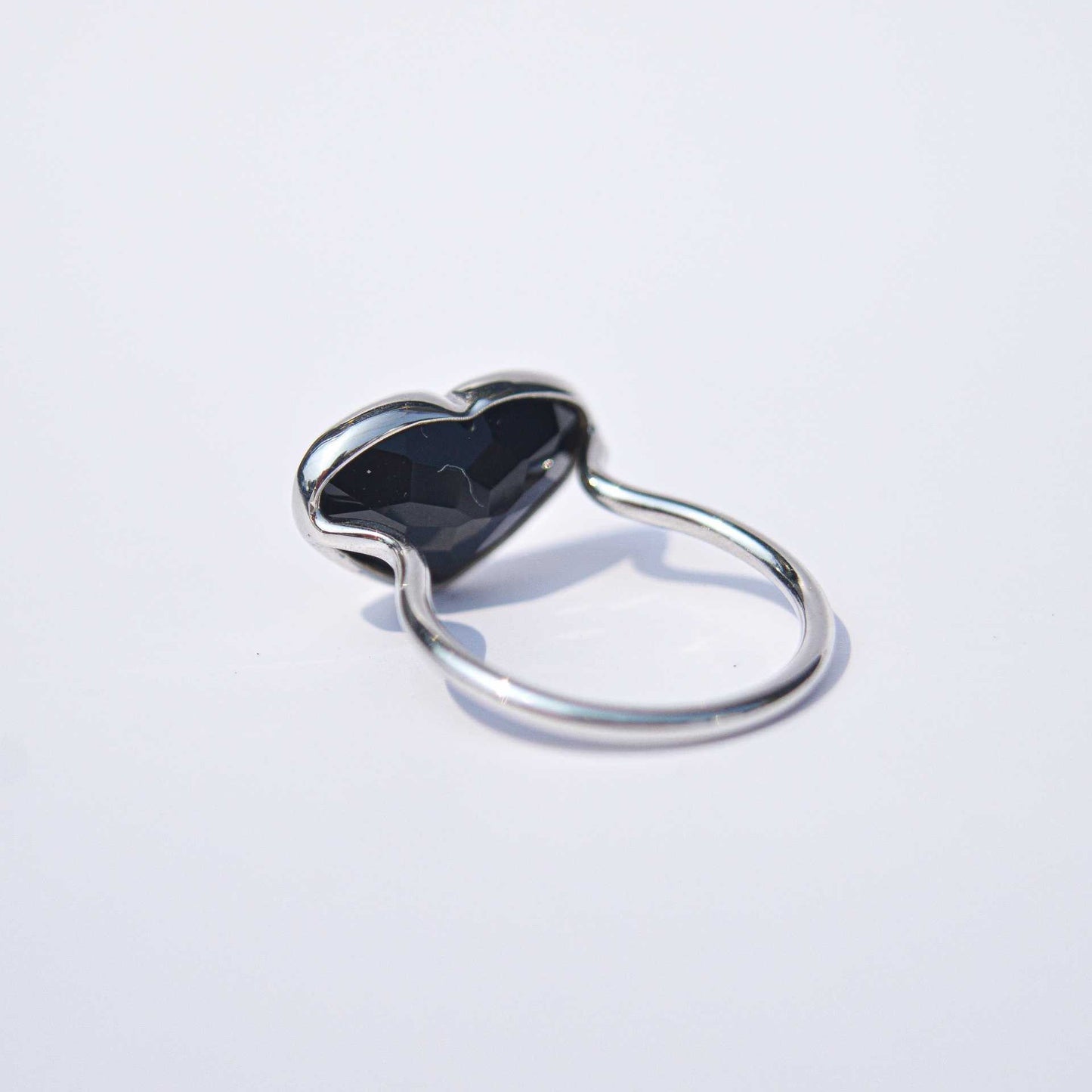 10 x 15 mm Heart cut Black Onyx Rhodium Ring