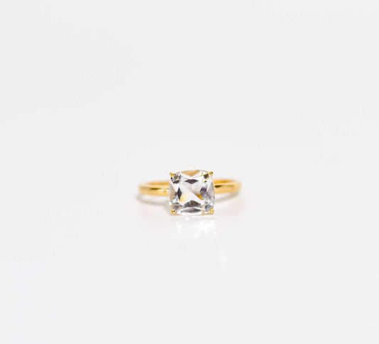 8mm Cushion cut White Topaz Yellow gold plated Ring