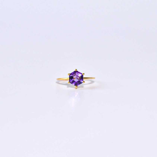 7 mm Hexagon cut Purple Amethyst Yellow gold plated Ring
