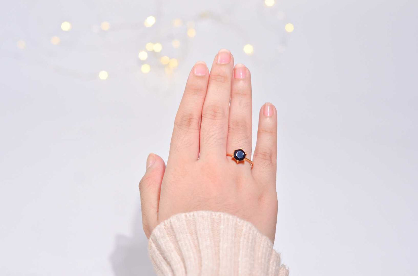 7 mm Hexagon cut Black Onyx Yellow gold plated Ring