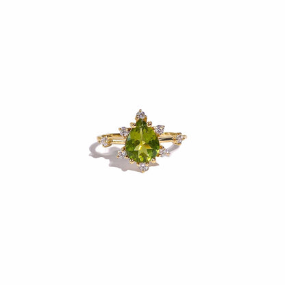8 x 6 mm Pear cut Peridot Sunburst Ring