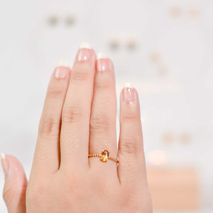 6 x 4 mm Oval cut Citrine Twisted Ring