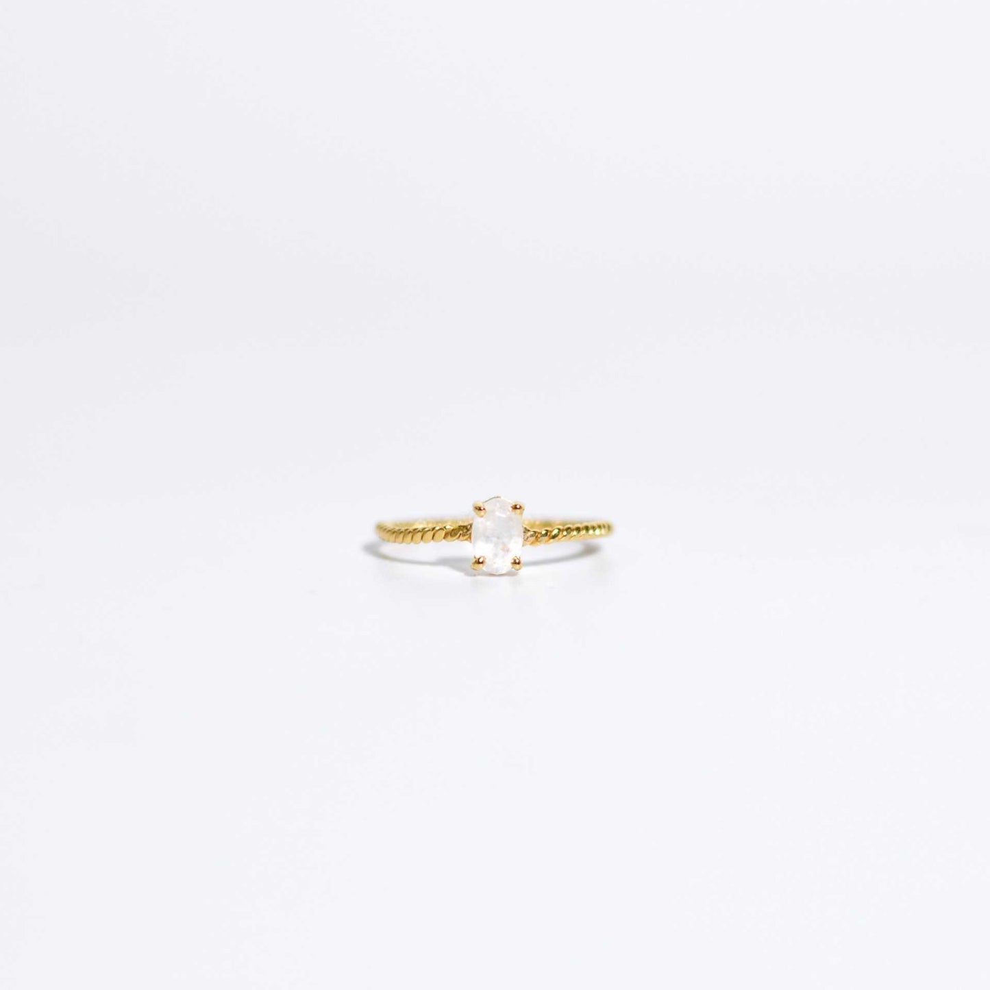 6 x 4 mm Oval cut Rainbow Moonstone Twisted Ring